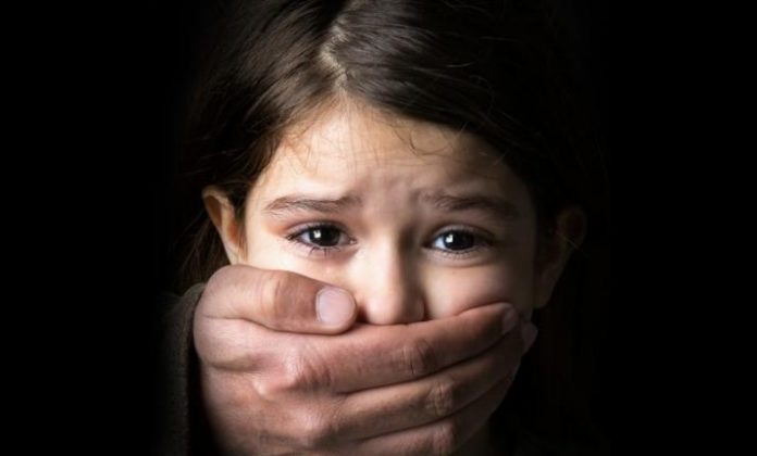 سوء استفاده جنسی در دوران کودکی